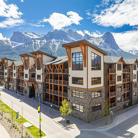 Spring Creek Luxury King One Bedroom At White Spruce Lodge 坎莫尔 外观 照片