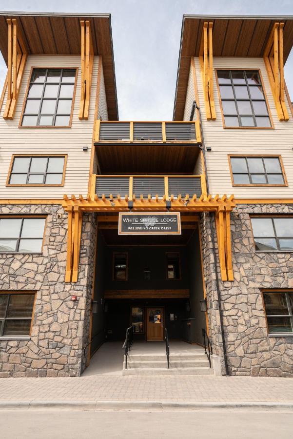 Spring Creek Luxury King One Bedroom At White Spruce Lodge 坎莫尔 外观 照片