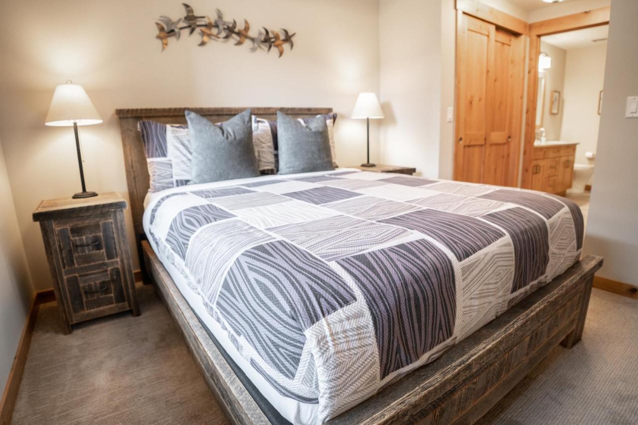 Spring Creek Luxury King One Bedroom At White Spruce Lodge 坎莫尔 外观 照片